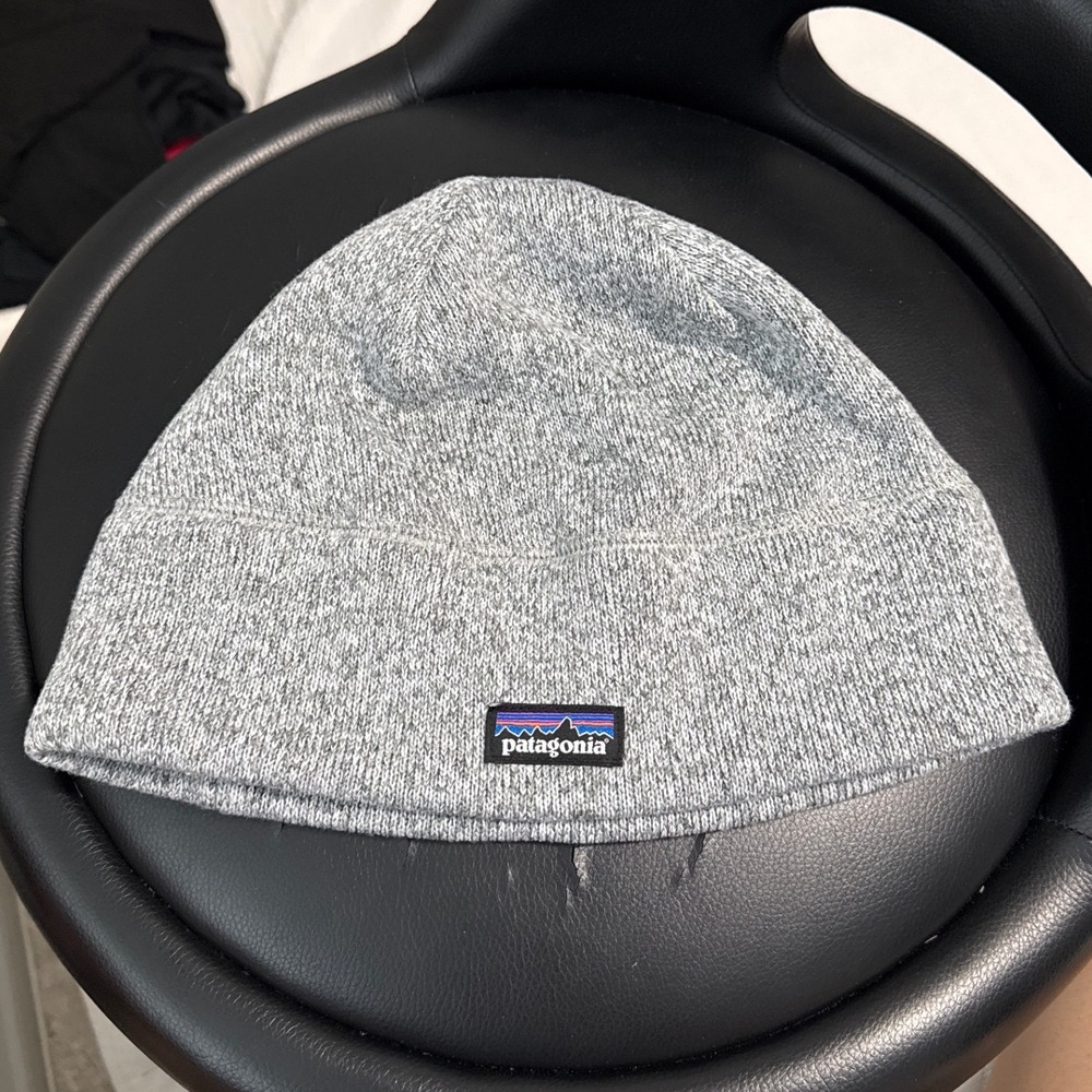 Patagonia Grey Heather Knit P-6 Logo Fleece Lined Beanie Hat Large